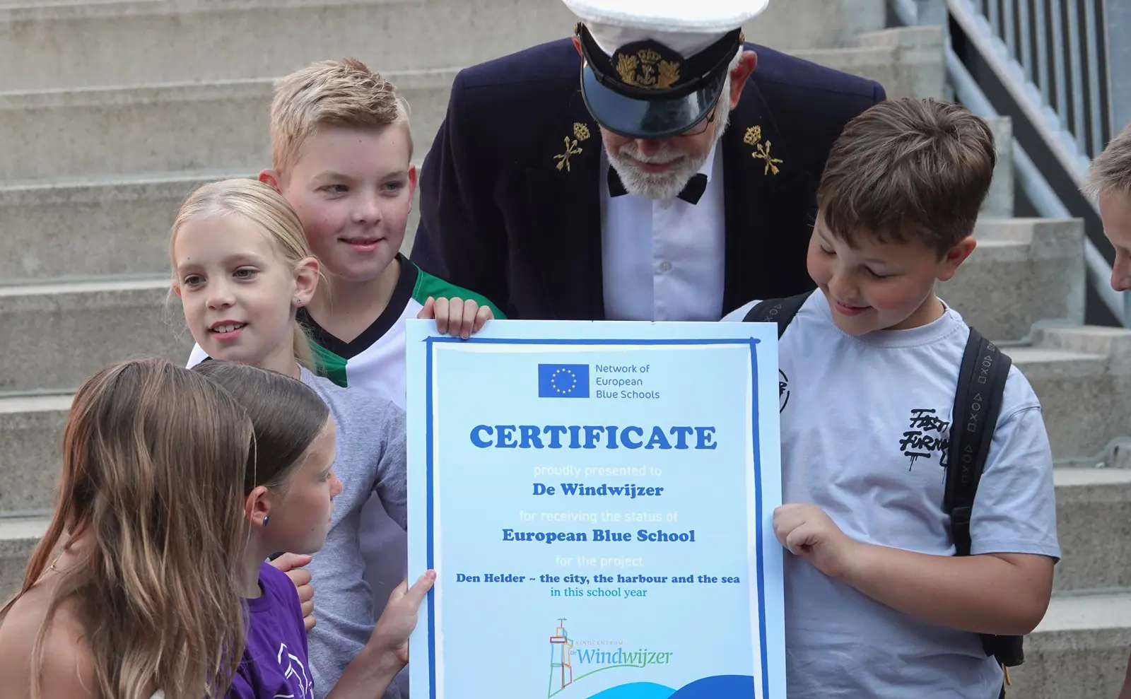 Kindcentrum De Windwijzer ontvangt het Blue School certificaat